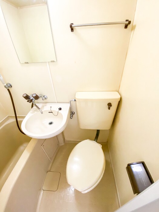 物件内観写真16　(トイレ)