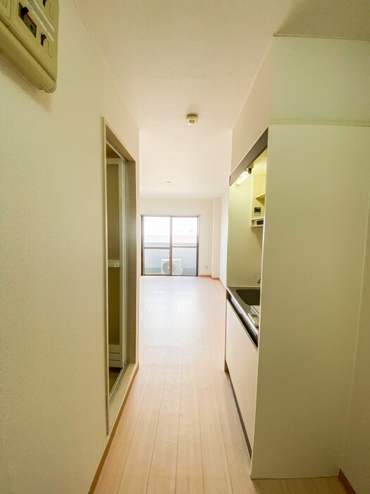 物件内観写真18　(廊下)