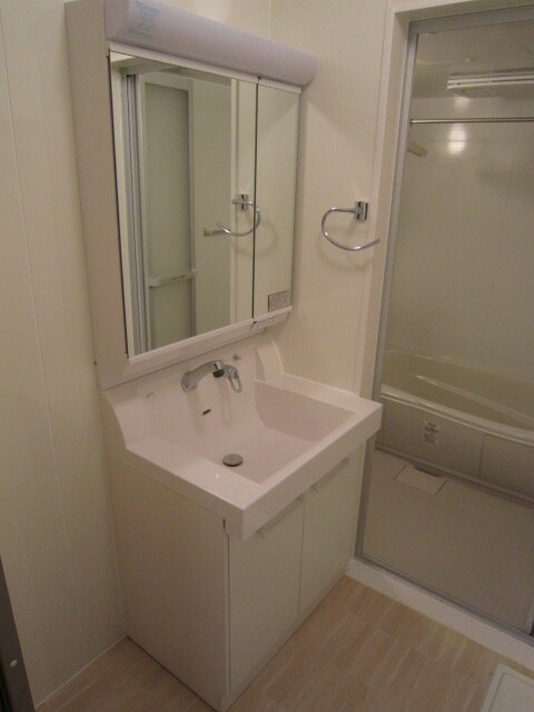 物件内観写真13　(洗面)