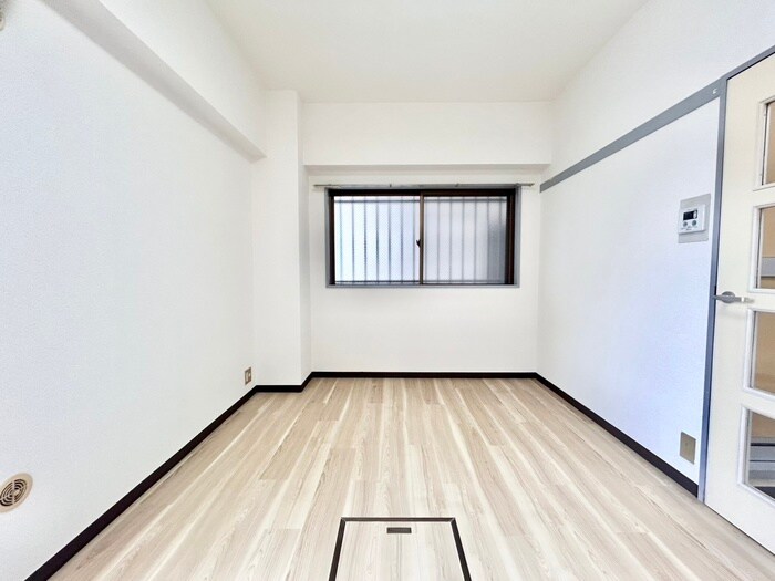 物件内観写真18　(居室)