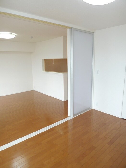 物件内観写真6　(居室)