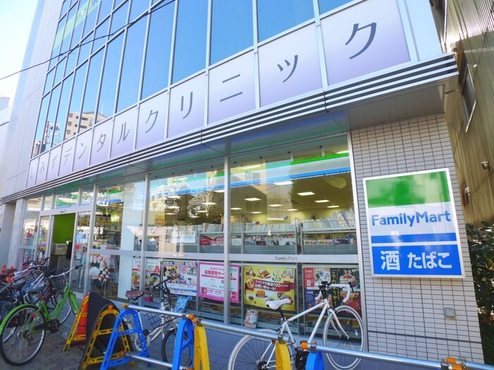 ファミリーマート