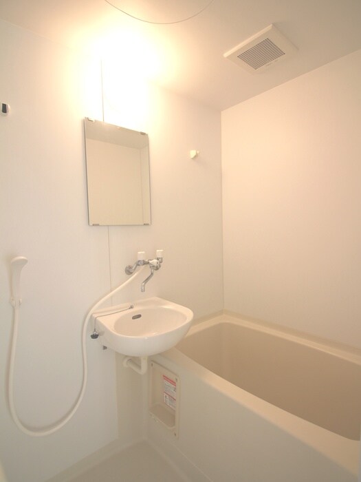 物件内観写真10　(バス／シャワールーム等)