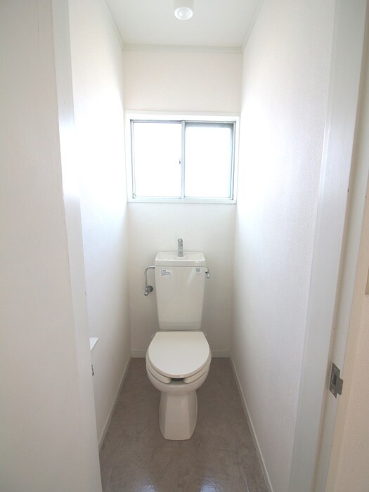 物件内観写真13　(トイレ)