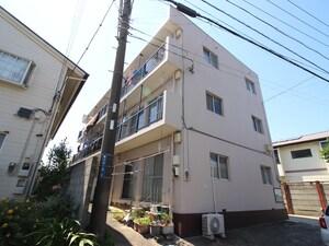 小川マンション外観写真