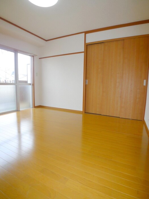 ヤマトビルの居室