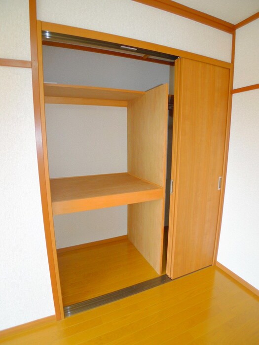 物件内観写真15　(収納)