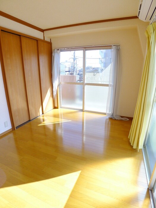 物件内観写真18　(室内からの展望)