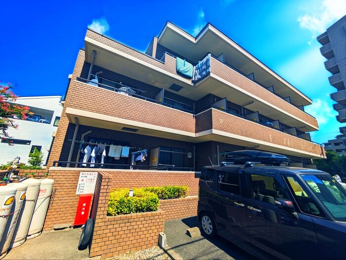 物件外観写真4　(エントランス部分)