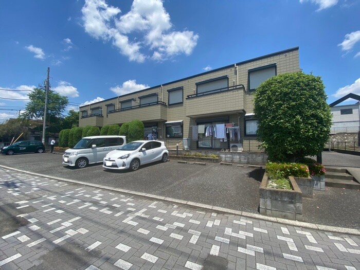 物件外観写真2　(駐輪場)