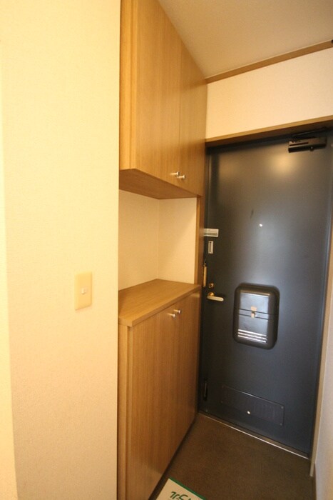 スクウェアーコートの靴箱