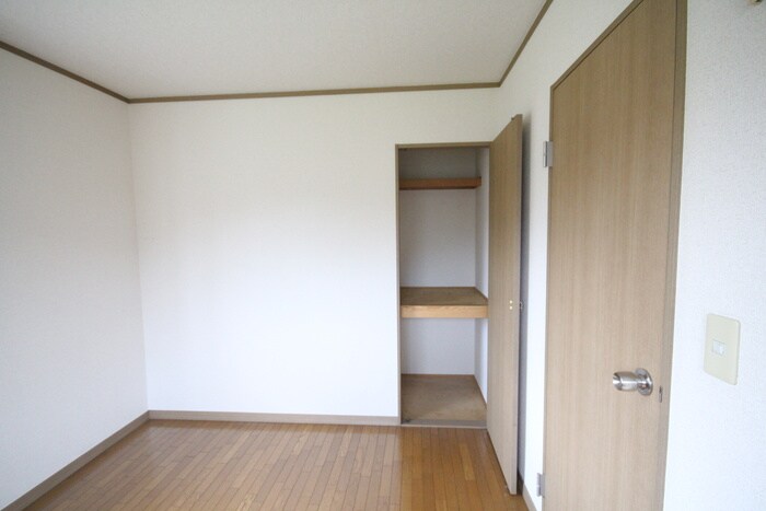 スクウェアーコートの収納