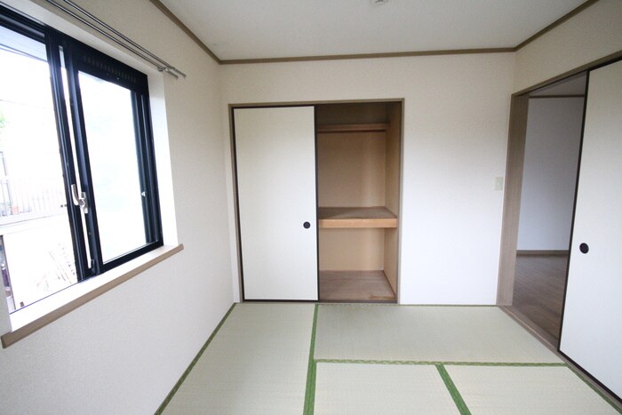 スクウェアーコートの収納