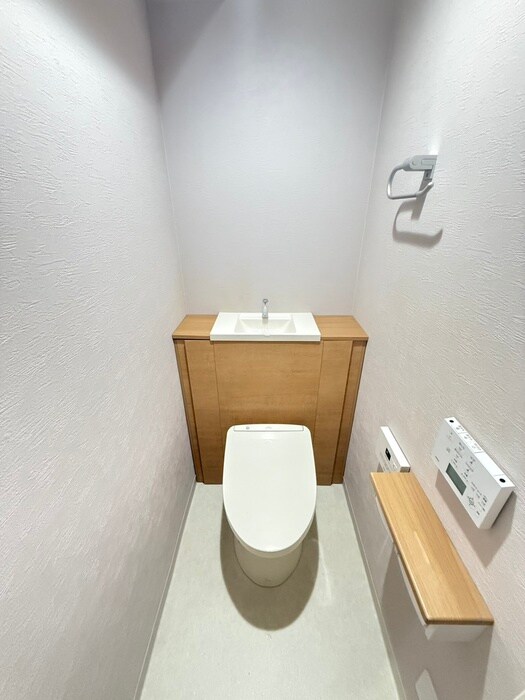 物件内観写真9　(トイレ)