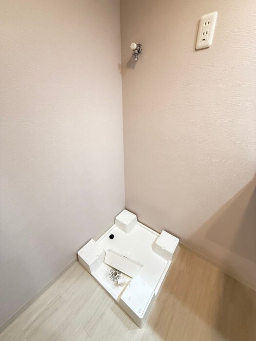 物件内観写真12　(洗濯機置場)