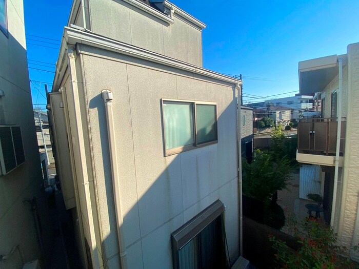 物件内観写真18　(室内からの展望)