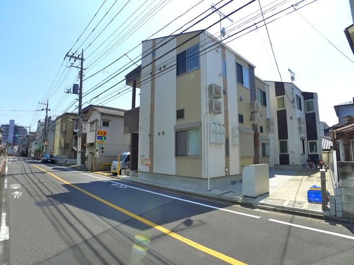 物件外観写真3　(周辺環境)