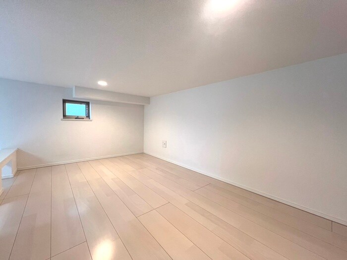 物件内観写真10　(居室)