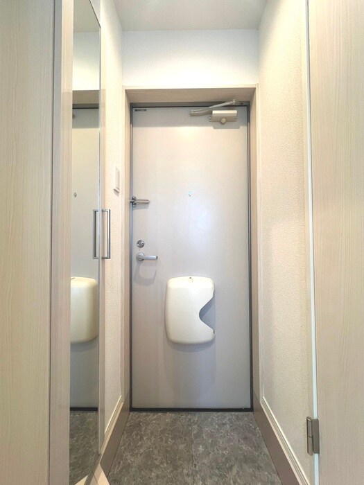 物件内観写真21　(玄関)