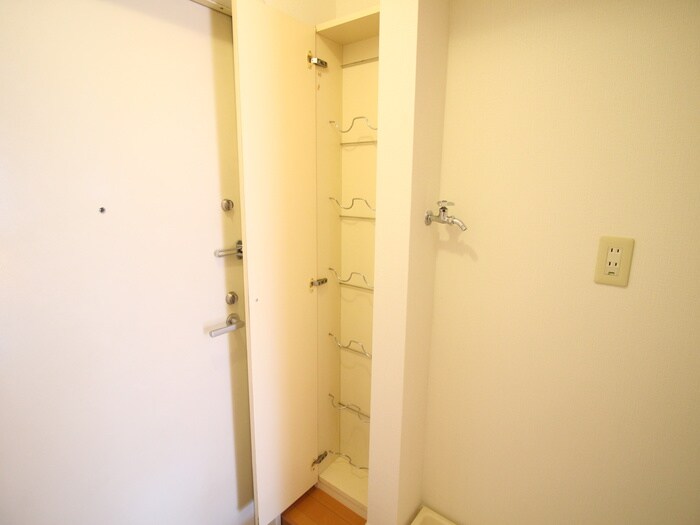 物件内観写真13　(靴箱)