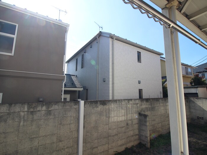 物件内観写真16　(室内からの展望)