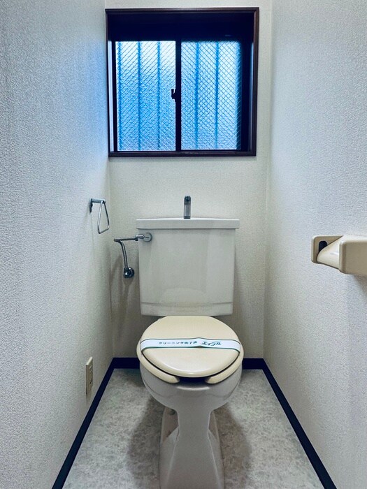 物件内観写真9　(トイレ)