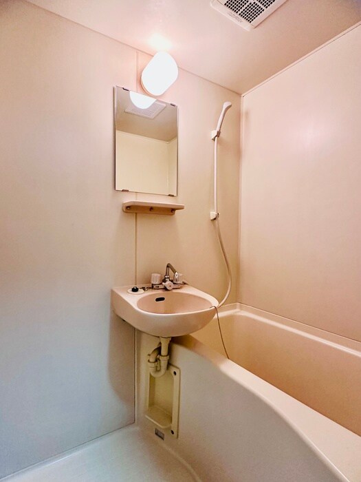 物件内観写真10　(バス／シャワールーム等)