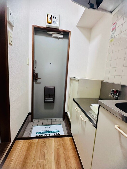 物件内観写真13　(廊下)