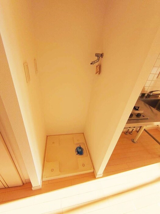 物件内観写真17　(洗濯機置場)