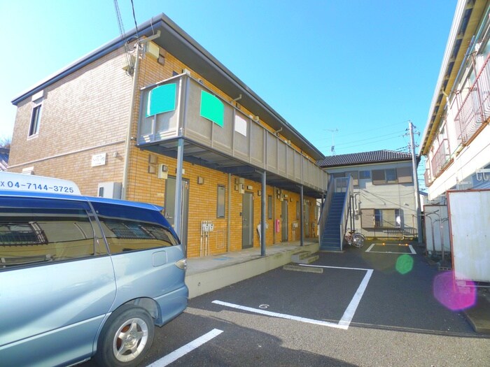 物件外観写真4　(エントランス部分)