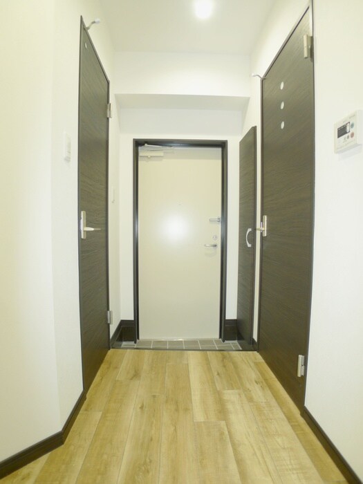 物件内観写真18　(廊下)