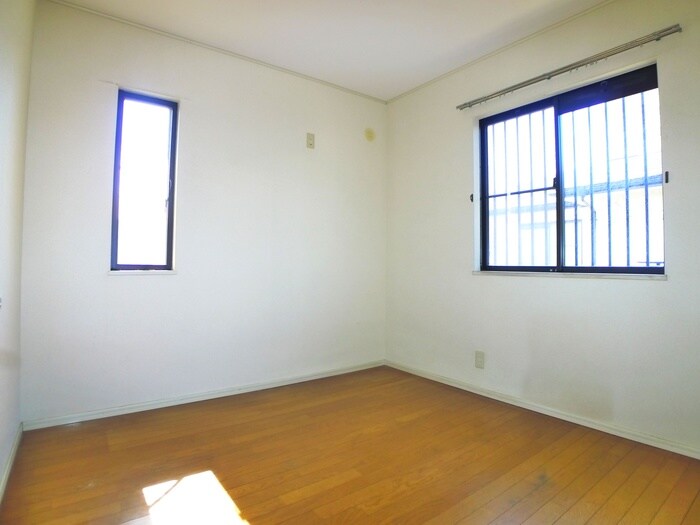 物件内観写真9　(居室)