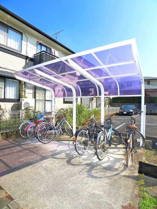 物件外観写真5　(駐輪場)