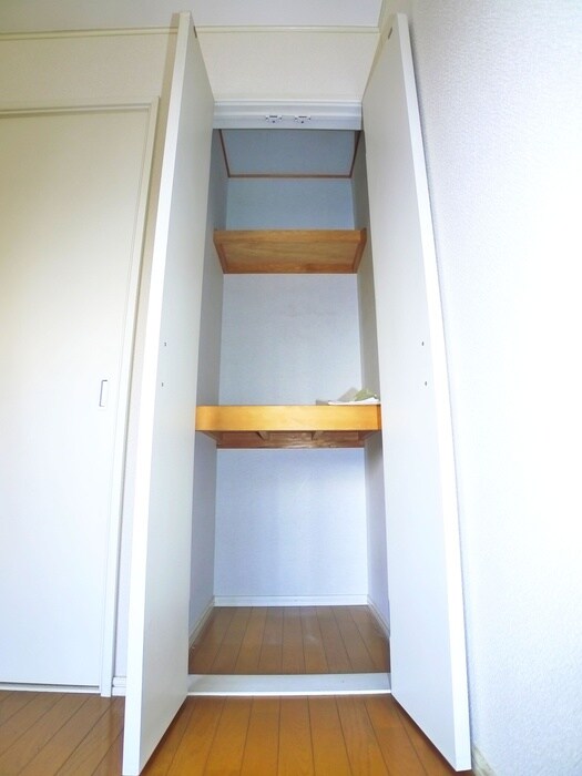 物件内観写真11　(玄関)