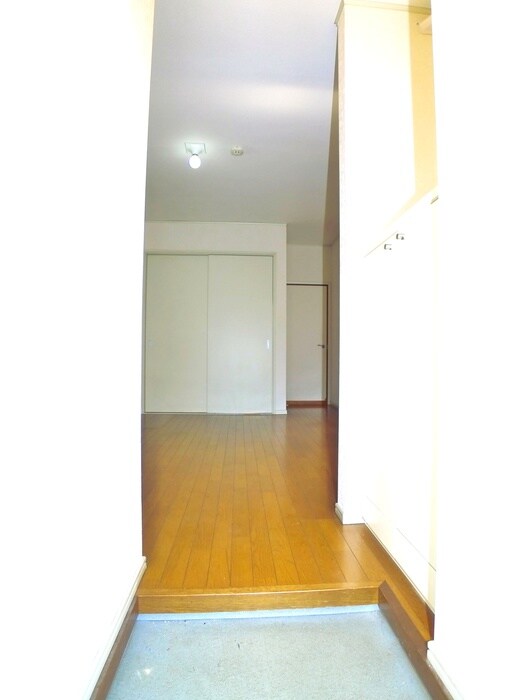 物件内観写真19　(玄関)