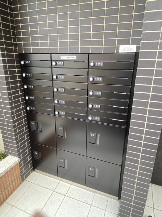 物件外観写真6　(建物設備)