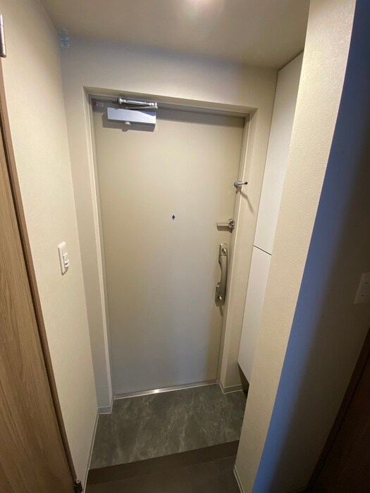 物件内観写真17　(玄関)
