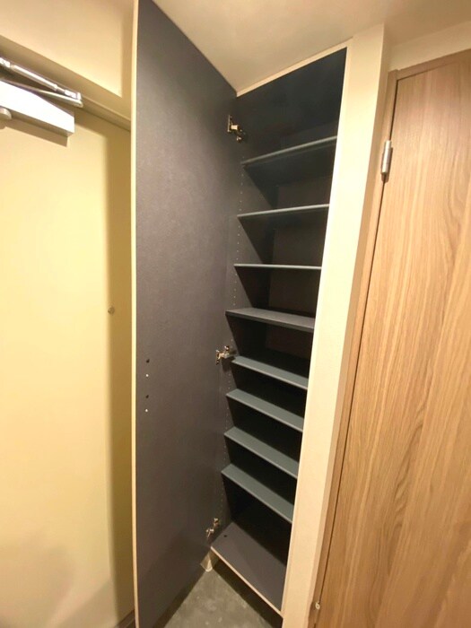 物件内観写真18　(靴箱)