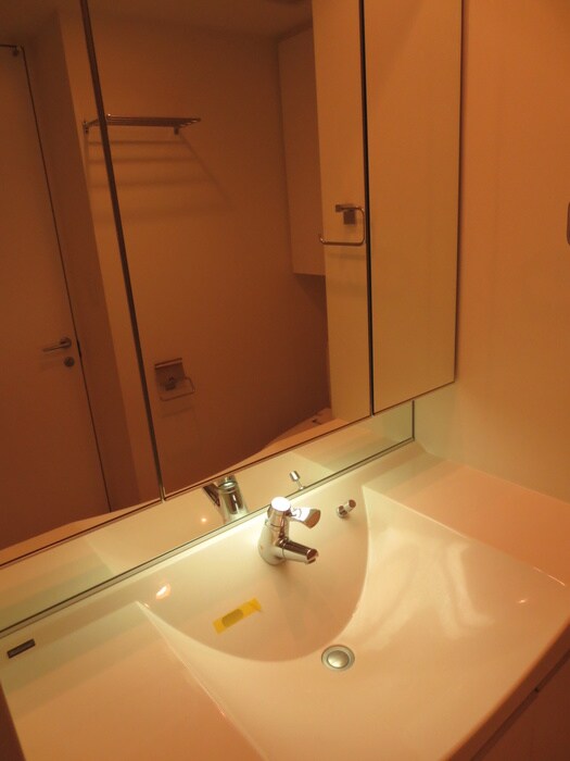 物件内観写真12　(洗面)