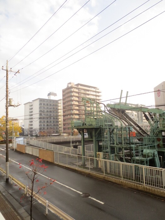 物件内観写真16　(室内からの展望)