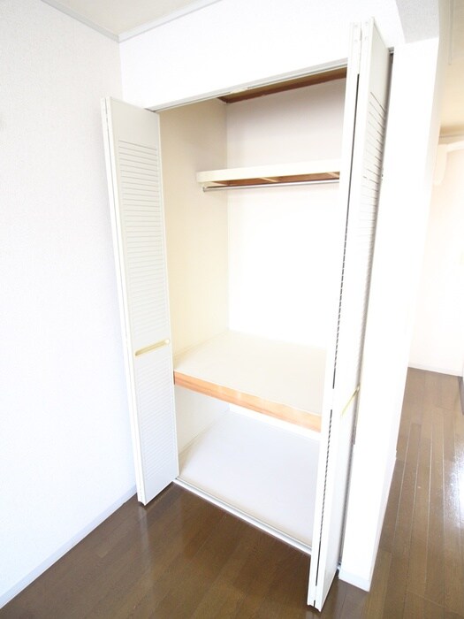 物件内観写真6　(収納)