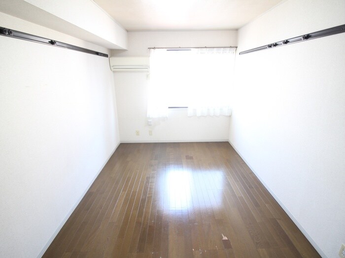 物件内観写真18　(居室)