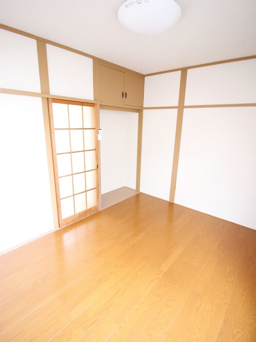 物件内観写真6　(居室)