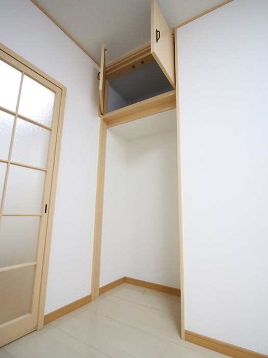 物件内観写真7　(収納)