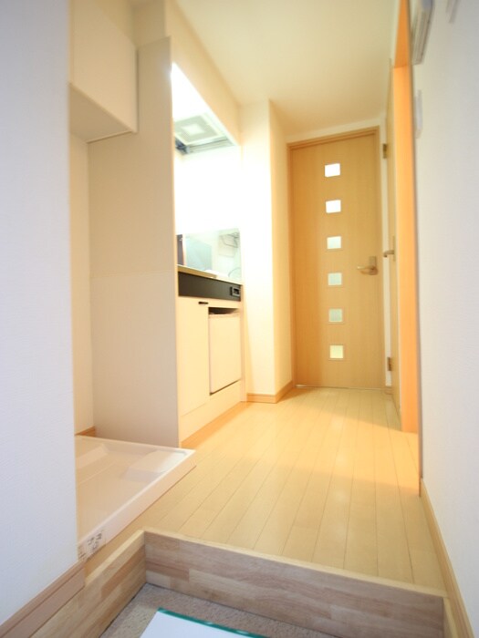 物件内観写真15　(玄関)