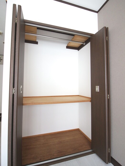 物件内観写真11　(収納)