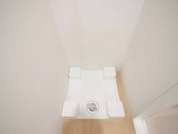 物件内観写真17　(洗濯機置場)