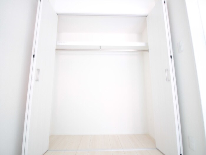 物件内観写真18　(収納)