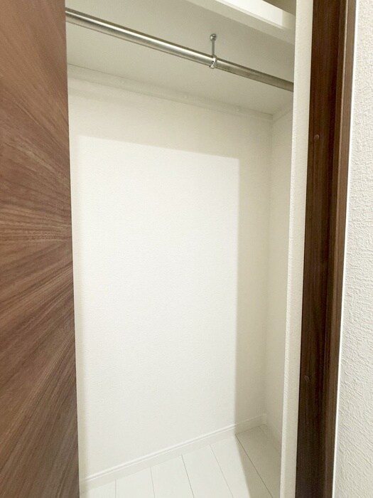 物件内観写真15　(収納)
