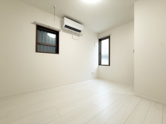 物件内観写真18　(居室)